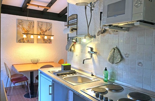 Aer Apartment | Bungalow (60 sqm) for up to five people with Lake Garda view and access to the pool