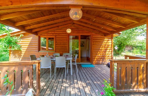 Martres-Tolosane Ski Chalet | Bungalow "Espacio" with private space for 5 persons