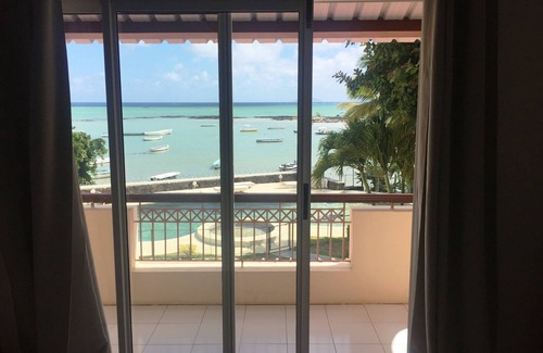 Grand Gaube Villa | Bungalow for families and friends by the sea and pool - by feelluxuryholidays