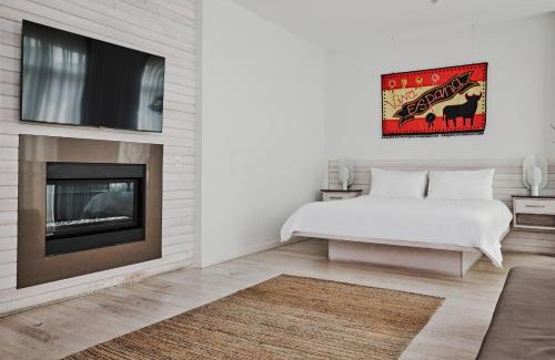 Long Branch Hotel | Bungalow Hotel
