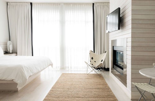 Long Branch Hotel | Bungalow Hotel