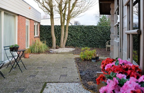Municipality of Noordwijk House | Bungalow in Noordwijkerhout near Lake