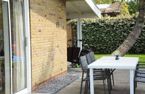 Sint Maartenszee House | Bungalow in Sint Maartenszee near Beach
