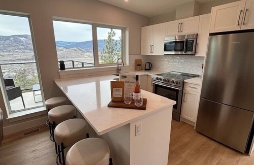 Okanagan-Similkameen House | Bungalow in the Bluffs