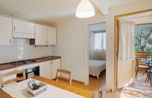 San Bartolomeo al Mare Apartment | Bungalow 'C - 7' with Wi-Fi and Air Conditioning