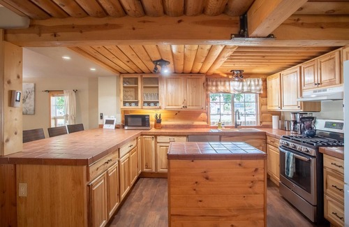 Stevensville House | Bungalow near downtown Stevensville offers both rustic charm and small town vibes.