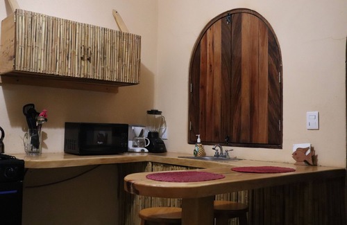 La Manzanilla Hotel | Bungalows Casa Blanca