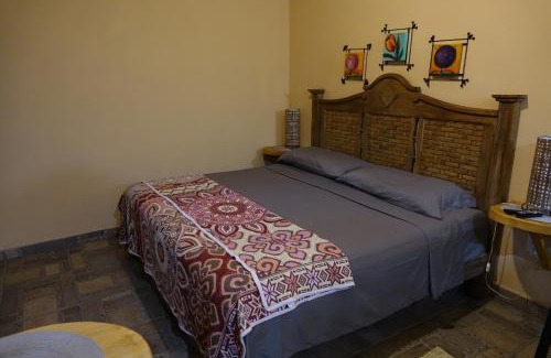 La Manzanilla Hotel | Bungalows Casa Blanca