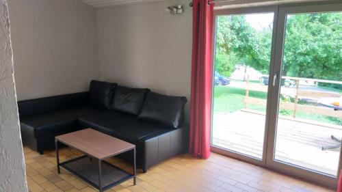 Virton House | Bungalows du Lac de Rabais