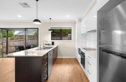 Croydon Villa | Bungunyah Apartments: 2 Bedroom Yarrabee Villa