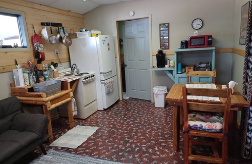 Sierra Vista Southeast House | Bunk Out in The Bunkhouse on The Greenhouse Trolley Hobby Farm