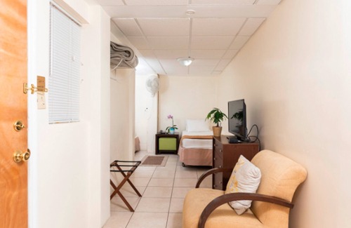 Estate Kings Quarter Hotel | Bunker Hill Hotel