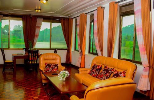 Kabale Resort | Bunyonyi Safaris Resort