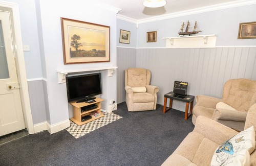 Ryde Cottage | BURFORD HOUSE, family friendly, character holiday cottage in Ryde