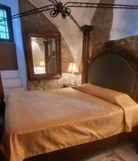 Wetzlar Bed & Breakfast | Burg Hermannstein - Kings Room