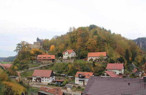 Niederrathen Apartment | Burghain Rathen Ferienwohnungen