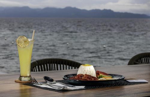 Padre Burgos Hotel | Burgos Reef Boutique Resort