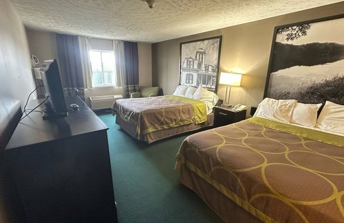 El Paso Hotel | Burgundy Inn & Suites By OYO El Paso