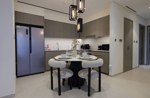 Downtown Dubai Apartment | Burj Khalifa View | Dubai Mall | New 2B High Floor