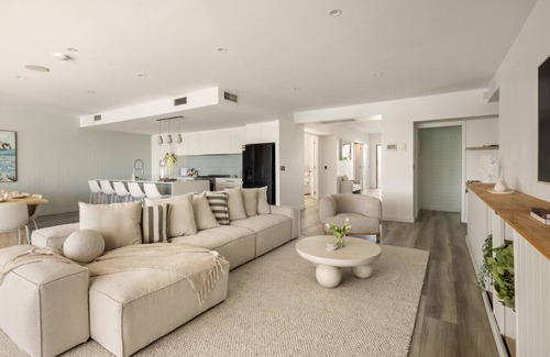 Burleigh Waters House | Burleigh Luxe Escape