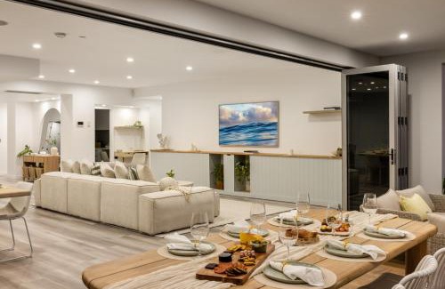 Burleigh Waters House | Burleigh Luxe Escape