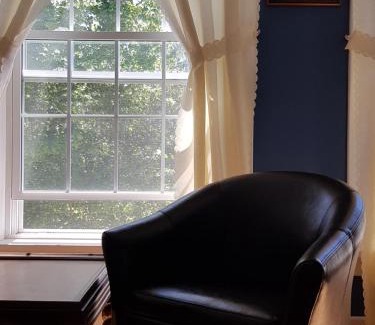 Paradise Bed & Breakfast | Burnbrae Farm & Paradise Inn