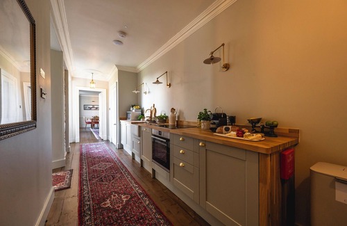 Inverurie House | BURNHERVIE HOUSE, pet friendly, with open fire in Inverurie