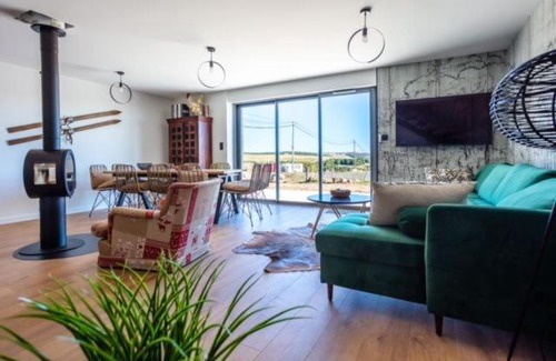 Saint-Chely-d'Aubrac Ski Chalet | BURON FRANCk