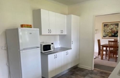 Hanson Other | Burra FarmhousenComfortable 3 bedroom home situated between Burra and Clare.
