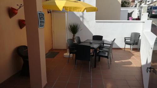 Nerja Villa | Burriana Holiday Rentals 3 Apartaments Private Pool