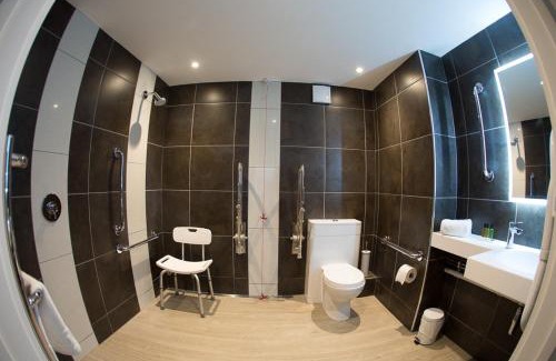 Kington Hotel | Burton Hotel