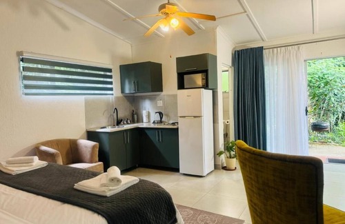 White River House | Busa House Self-Catering Guest House