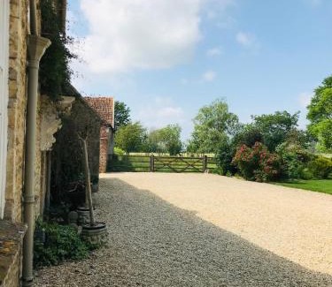Buscot House | Buscot Manor