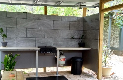 Boyland Cottage | Bushland Serenity couples escape