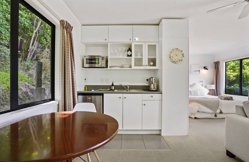 Akaroa House | Bushside Cottage - Akaroa Holiday Home