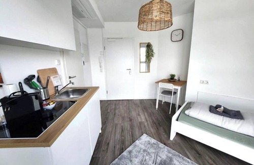 Westheim Apartment | Business apartment with WIFI, elevator & free parking