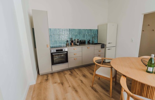 Oststadt/Stadtfeld Apartment | Business & Boutique Apartment - Parking lot