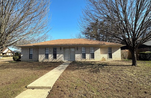 Texarkana House | Business Friendly Near Hospitals