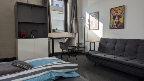 Heimsheim Hotel | BUSINESS-MOTEL, 24h self checkin, free parking, eCharging