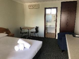 West Busselton Hotel | Busselton Motel