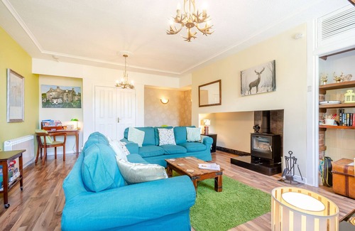Dunragit Apartment | BUTLER'S GAIT, pet friendly, character holiday cottage in Stranraer
