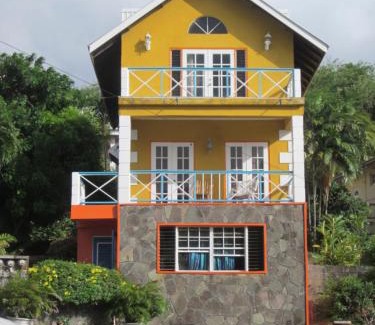 Arnos Vale Apartment | Buttercup Cottage Apartments