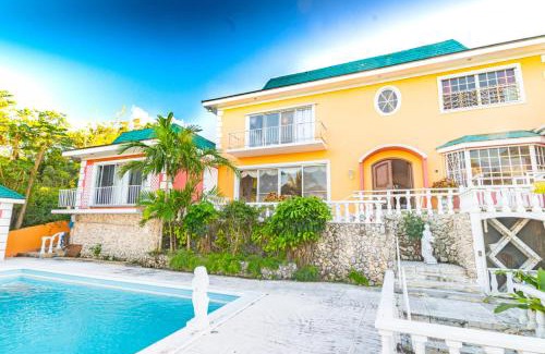 Gambier Apartment | Butterfly Cottage at Viking Hill - Love Beach