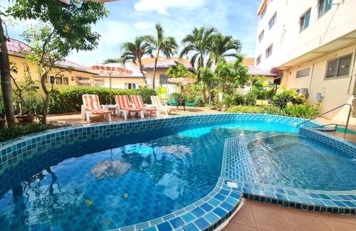 Jomtien Hotel | BUTTERFLY GARDEN BOUTIQUE RESIDENCE by Luxury View EX LG Apts and Villas, A Lifestyle Destination 1 to 3 bedroom units 110 to 190 sqmtr, 2 FULL Bathrooms, Rain shower, Complete kitchen, FREE Fast Fiber WIFI, 55" SMART TVs, 24-7 Staff, SPA BATH, FREE BBQ
