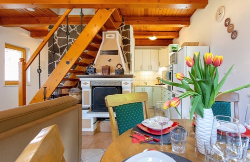 Domzale House | Butterfly place