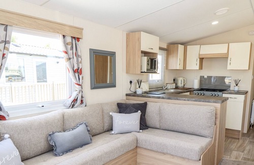 Crowle Cabin | BUTTERMERE LODGE - WESTFIELD 4, pet friendly in Crowle