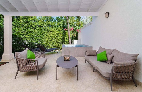 Enterprise House | By Beach Townhouse with Plunge Pool - Palisades 6A