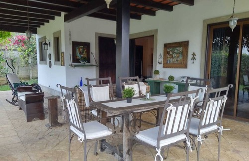 Villa Canales Villa | By San G Spa/Santa E. Barillas/V. Canales/Jocotillo/Sleeps 10, WIFI
