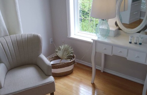 Chemainus House | By the Bay Lavender's Villa-Beach Suiten