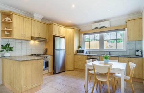 Rosebud House | 'By the Beach' Your Comfy Rosebud Holiday Home